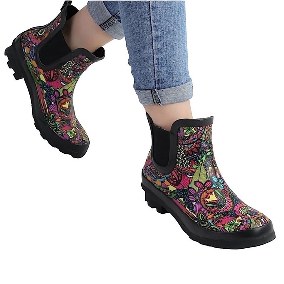 Floral Garden Ankle Bootie Rainbow Spirit Desert 11M NWT cottagecore Chic - Picture 4 of 14